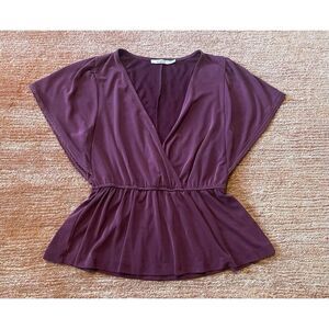 Francesca's MiAmi Top Womens Small Burgundy V-Neck Peplum Short Sleeve Woven